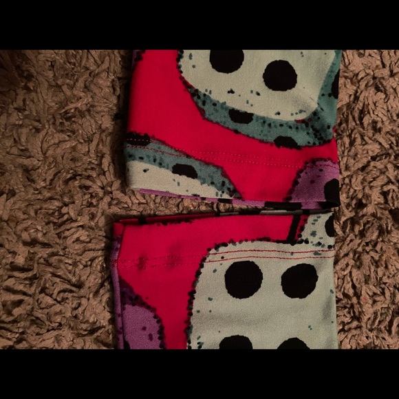 LuLaRoe Dice Leggings - Picture 2 of 5